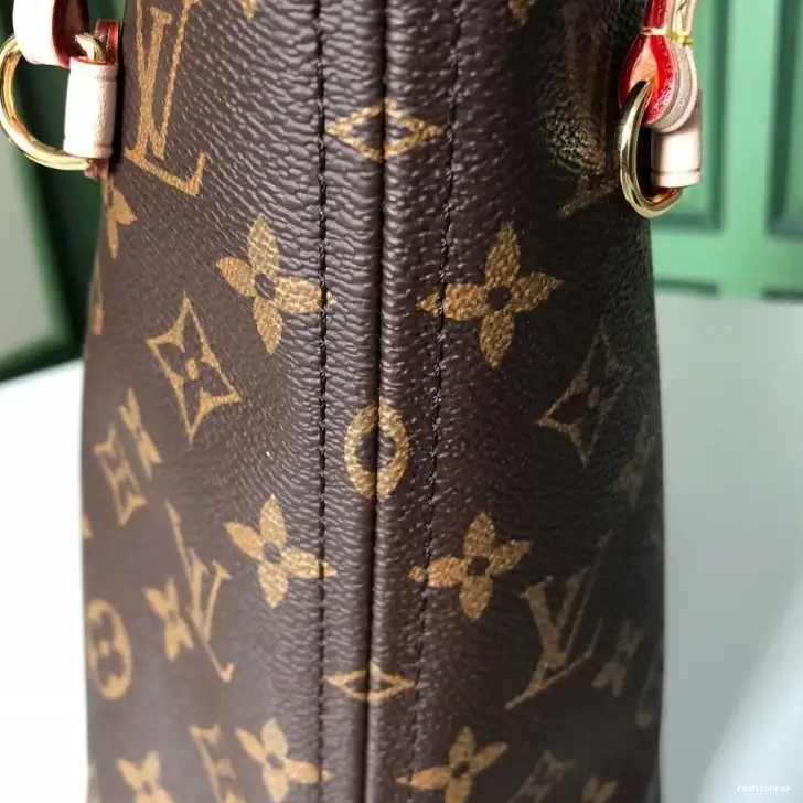 Fashionrepsfam ru LV Bags 19B570266 0825